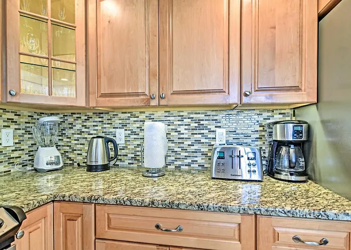 Holiday home Bayfront Clearwater W/ Pool Access!