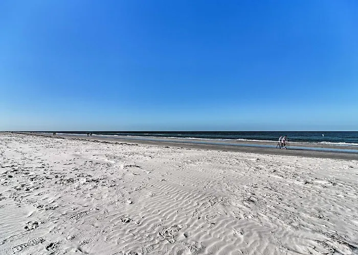 Bayfront Clearwater W/ Pool Access! Holiday home
