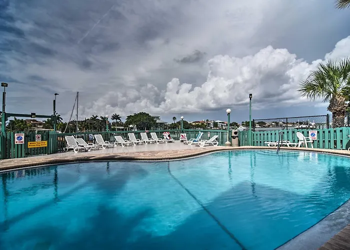 Bayfront Clearwater W/ Pool Access! * Clearwater Beach