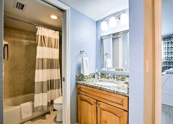 Bayfront Clearwater W/ Pool Access! Holiday home